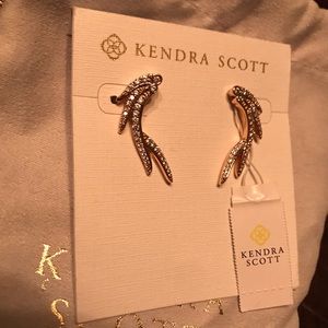 Kendra Scott Daphne Ear Climbers - Rose Gold